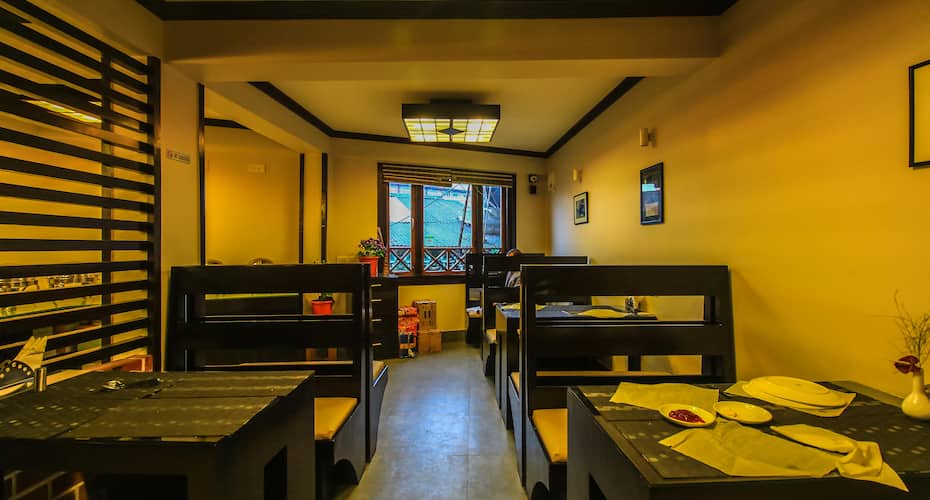 Hotel Dip Palace, Darjeeling 3